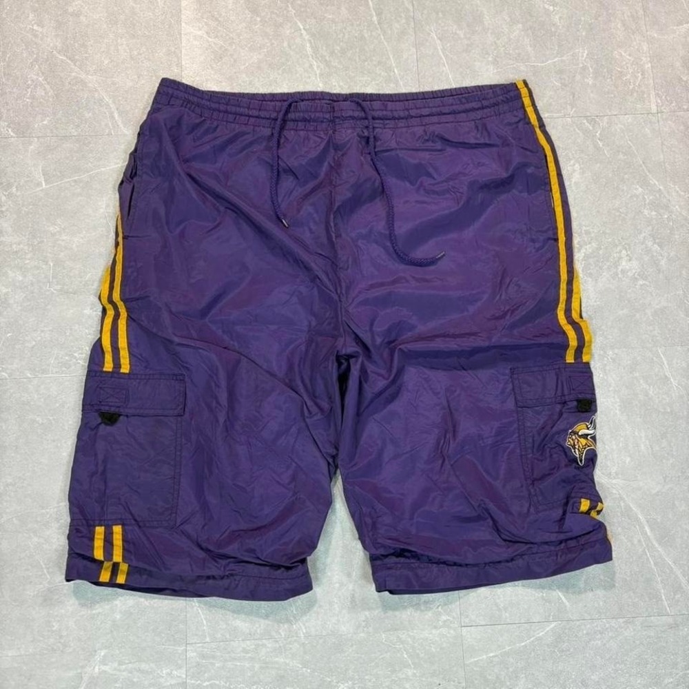 90's Logo Athletic Minnesota Vikings purple cargo‎ shorts #NFL